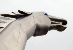 Statue of Sleipnir head